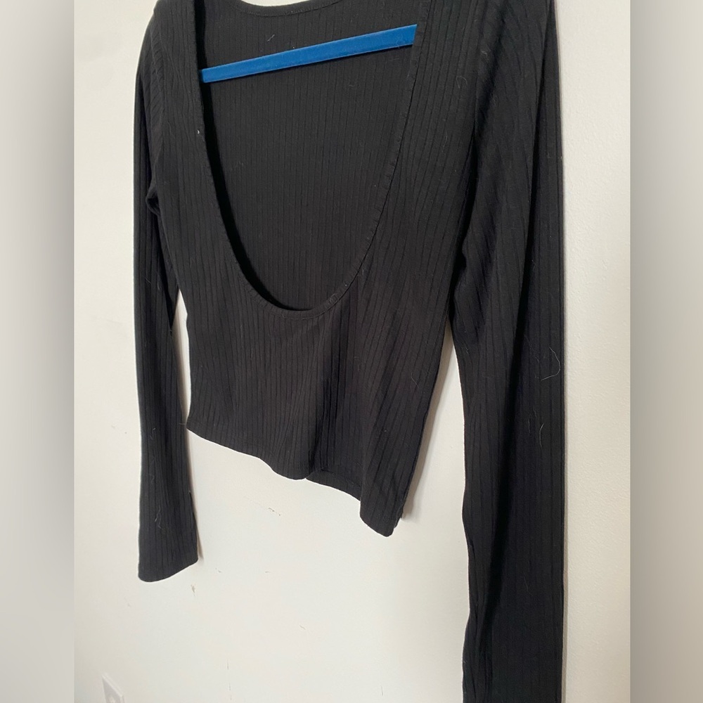 NA-KD open-back, long-sleeved shirt
